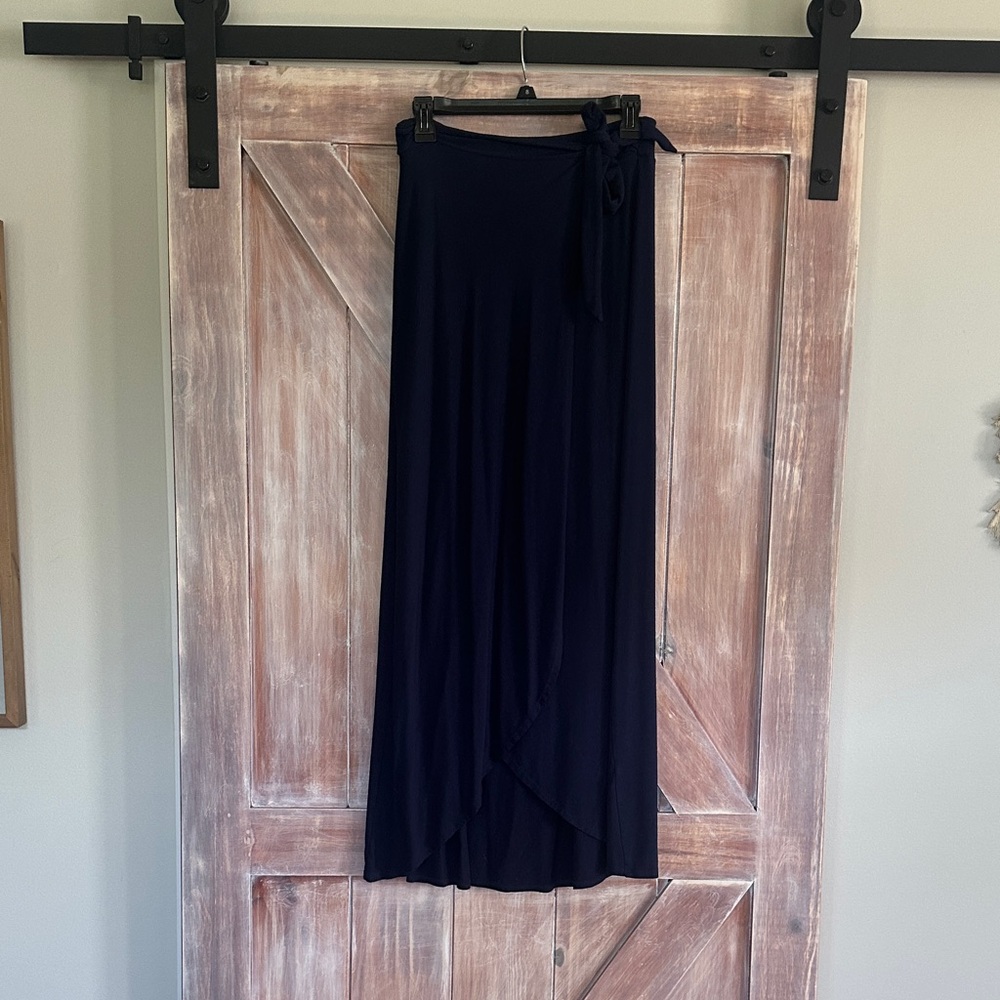 Chic Midnight Blue High-Low Skirt